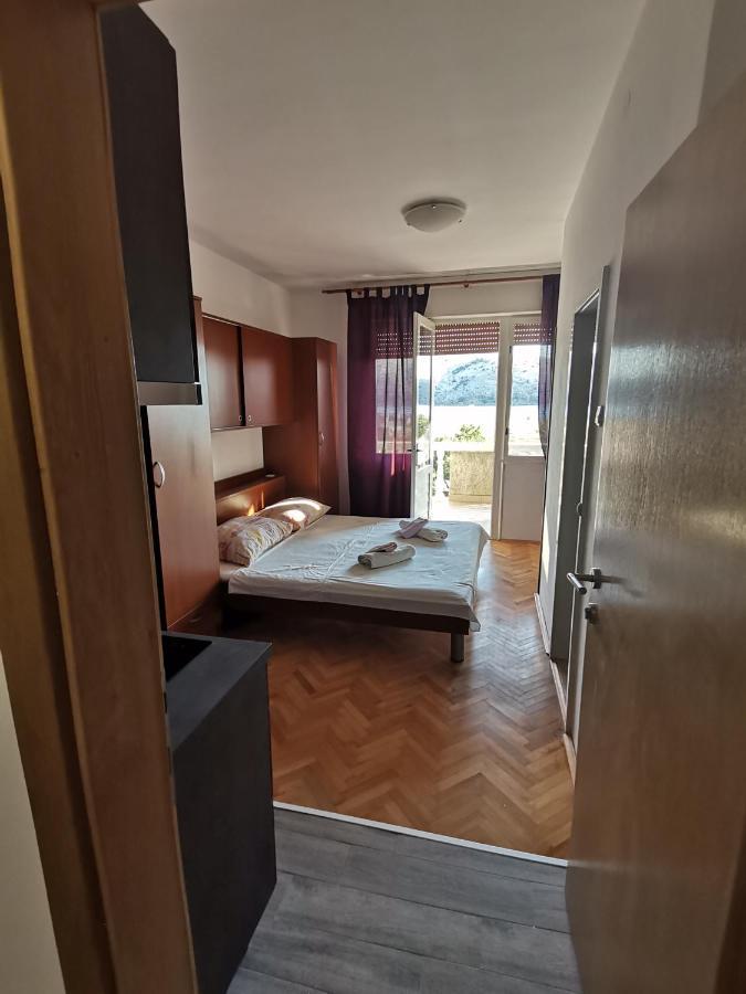 Apartmani Skaric Лопар Экстерьер фото